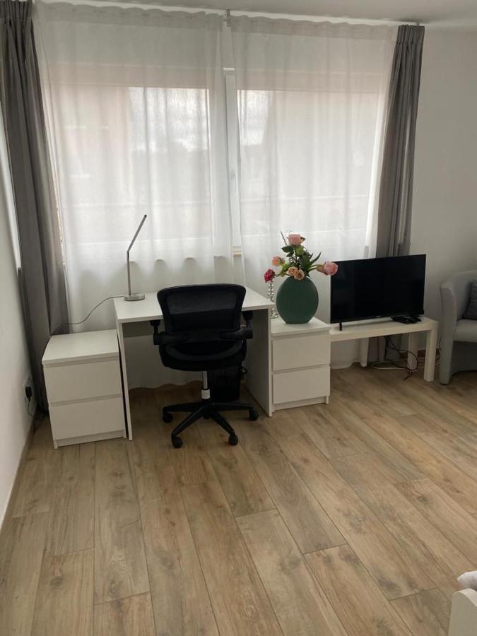 Ferienwohnungen Lamisto am Waldesrand Neckartenzlingen Exterior foto